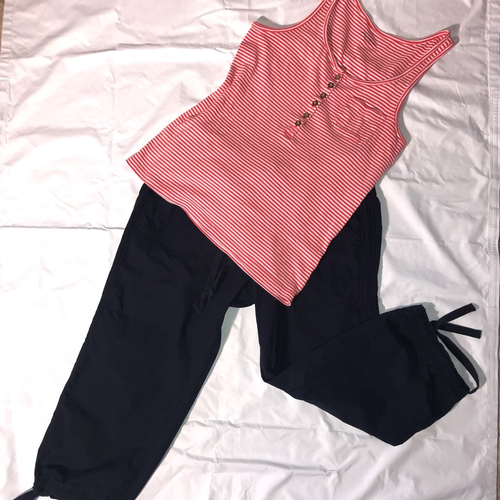 Blue navy capris and shirt striped white and red - Picture 8 of 8